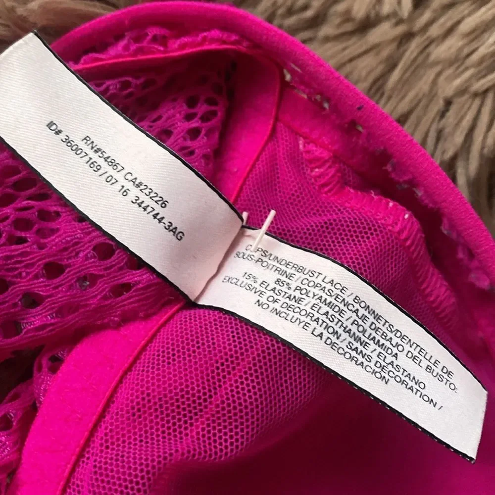 Victoria’s Secret Hot pink Lace longline Bra no wire Small